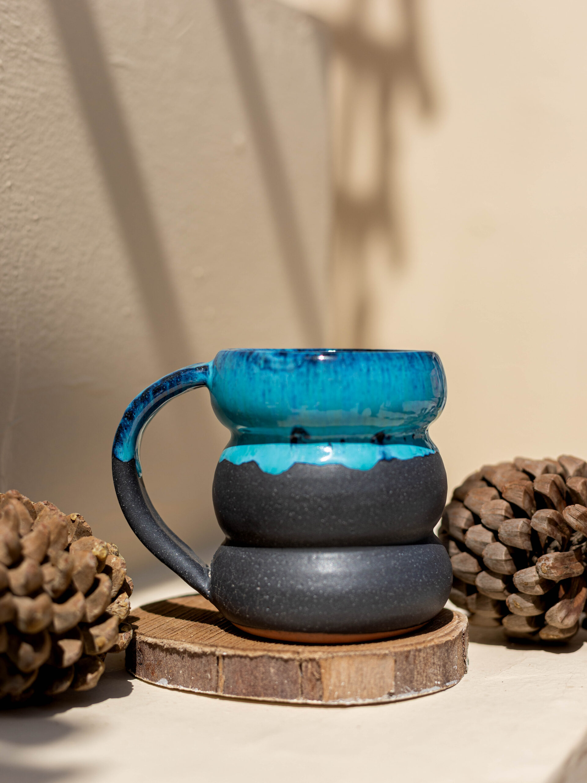 0S3A5034 Ocean Drift Mug - Image 1